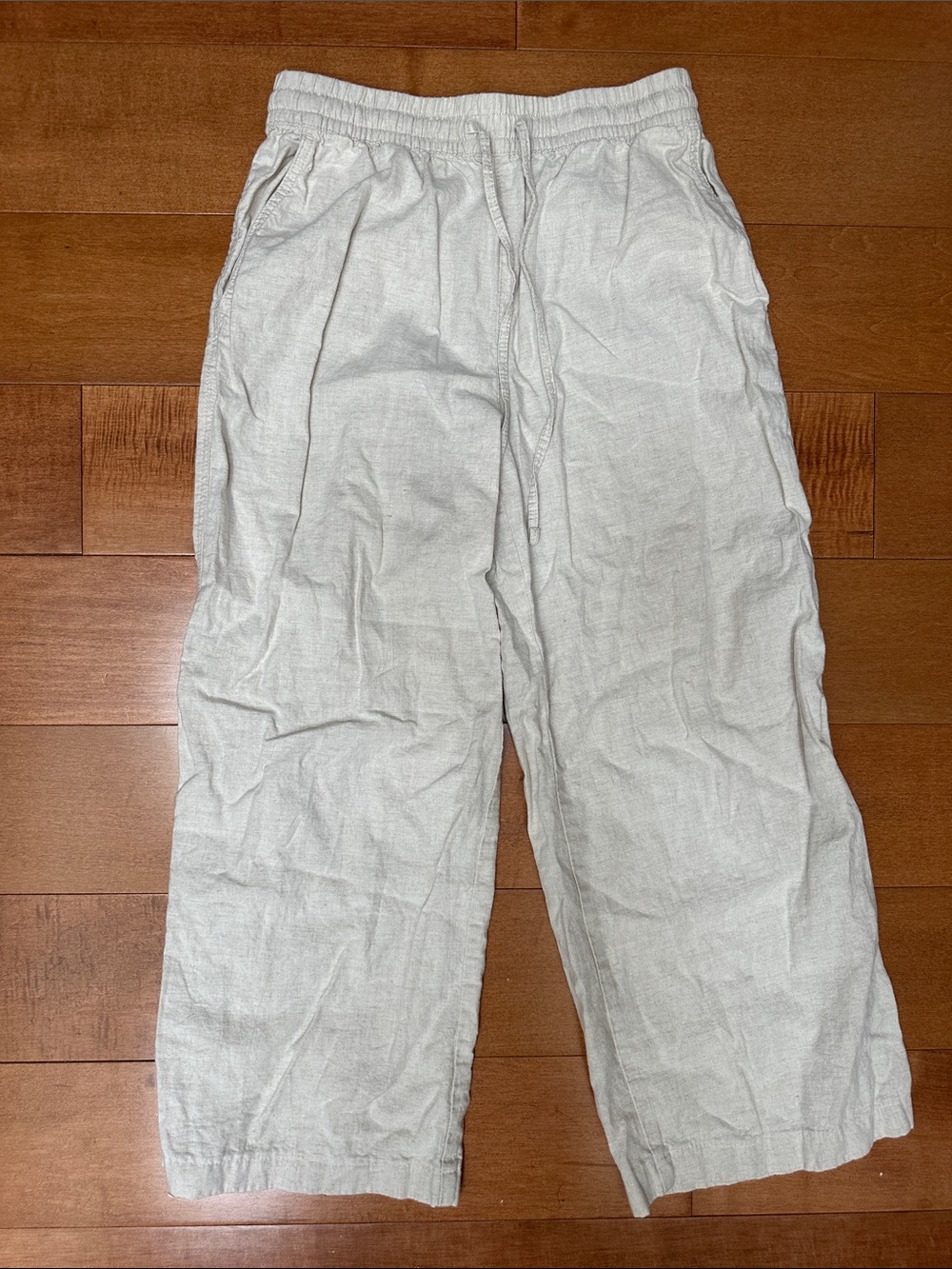 Relaxed Linen-Blend Drawstring Pants in Light Beige
